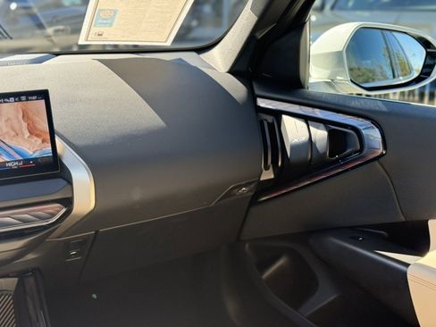 Certified 2025 BMW X3 xDrive30i image 22