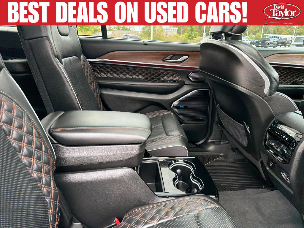 Used 2024 Jeep Grand Cherokee L Summit w/ Advanced Protech Group IV AWD/4WD image 34