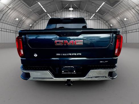 Used 2021 GMC Sierra 1500 SLT w/ SLT Premium Package RWD image 6