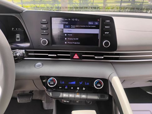 Used 2023 Hyundai Elantra SEL FWD image 74