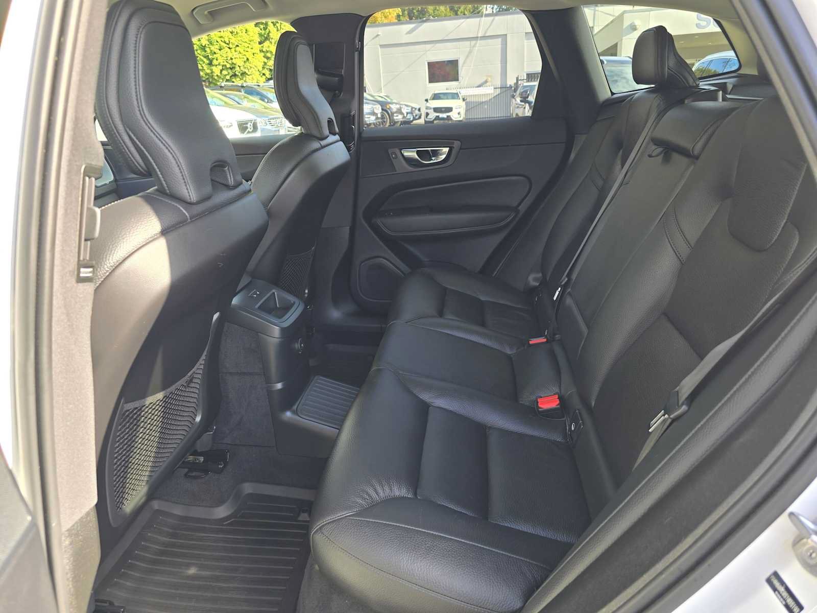 Used 2025 Volvo XC60 T8 Plus w/ Protection Package Premier AWD/4WD image 17
