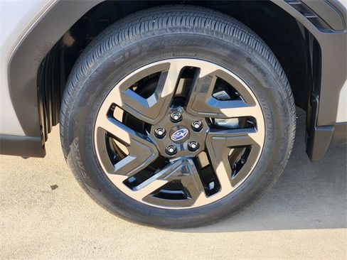 Certified 2025 Subaru Forester Limited image 12