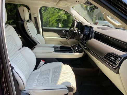 Certified 2023 Lincoln Navigator Black Label AWD/4WD image 36