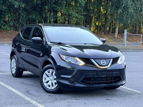 Used 2018 Nissan Rogue Sport S AWD/4WD image 4