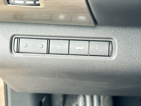 Used 2025 Nissan Pathfinder Platinum w/ Cargo Package AWD/4WD image 11