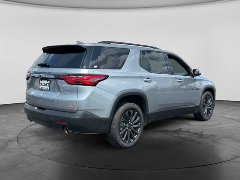 Used 2023 Chevrolet Traverse RS w/ LPO, Floor Liner Package AWD/4WD image 9