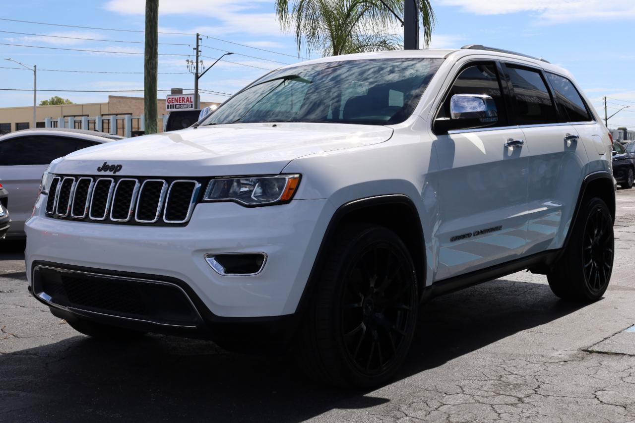 Used 2021 Jeep Grand Cherokee Limited w/ Sun & Sound Group AWD/4WD image 2