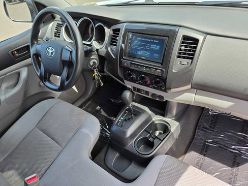 Used 2013 Toyota Tacoma 2WD Regular Cab image 10