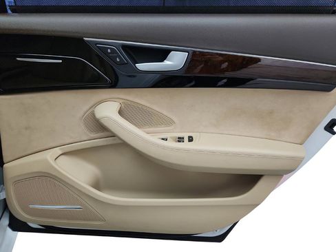 Used 2017 Audi A8 L 4.0T w/ Driver Assistance Package image 40