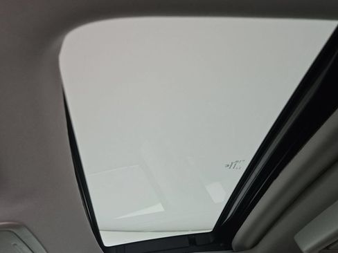 Used 2025 Honda Odyssey Elite image 11