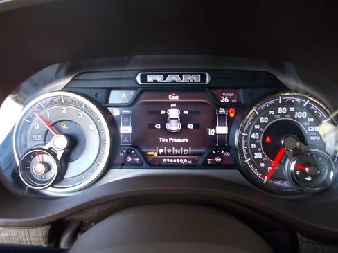 Used 2019 RAM 1500 Limited image 40