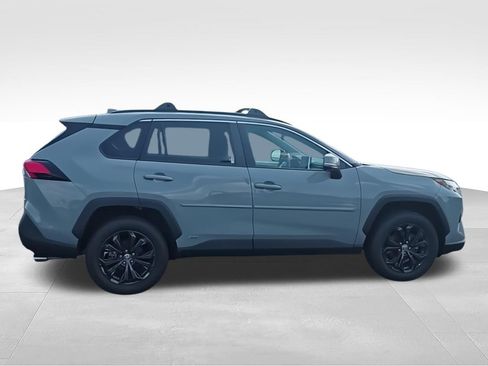Used 2023 Toyota RAV4 XLE Premium AWD/4WD image 9