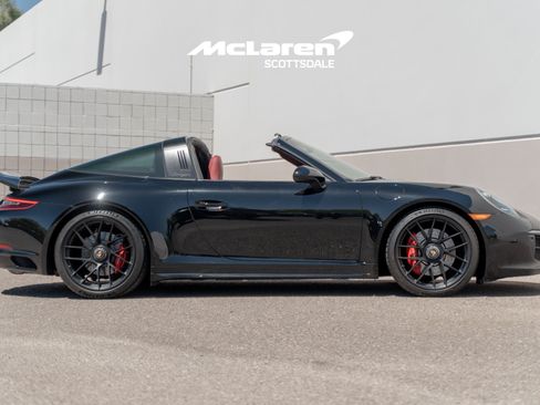 Used 2019 Porsche 911 Targa 4 GTS AWD/4WD image 8