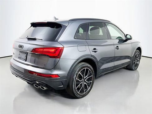 Used 2022 Audi SQ5 Premium Plus w/ Premium Plus Package image 7