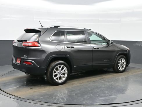 Used 2014 Jeep Cherokee Latitude FWD image 8