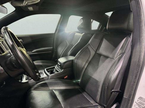 Used 2020 Dodge Charger SXT w/ Leather Interior Group RWD image 14
