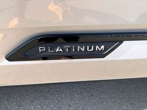 Used 2024 Toyota Tundra Platinum image 32