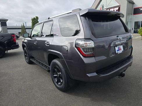 Used 2021 Toyota 4Runner SR5 Premium image 6