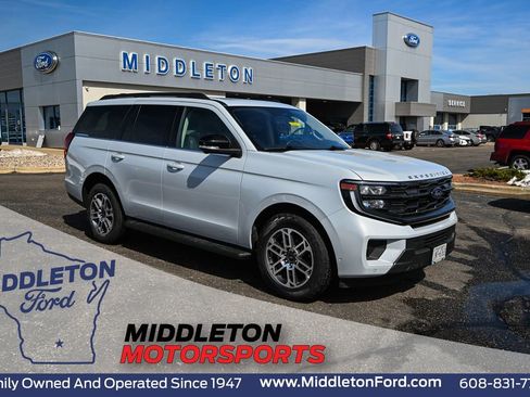 Certified 2025 Ford Expedition Active image 1