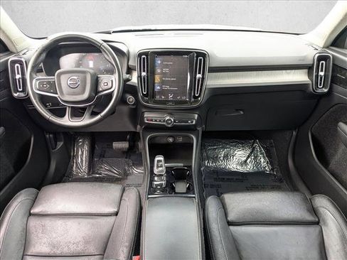 Used 2021 Volvo XC40 T5 Inscription AWD/4WD image 17