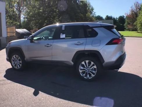 Certified 2019 Toyota RAV4 Limited w/ Cold Weather Package AWD/4WD image 6