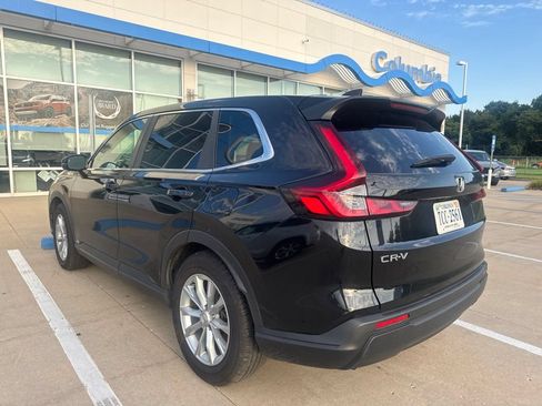 Used 2025 Honda CR-V EX image 6