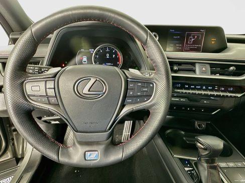 Used 2019 Lexus UX 200 F Sport FWD image 11