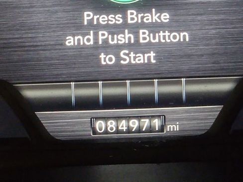 Used 2020 RAM 1500 Laramie image 15