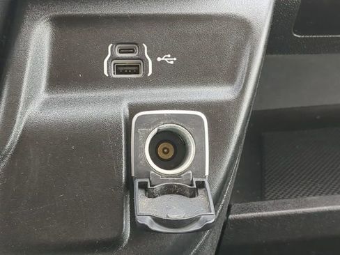 Used 2023 RAM ProMaster 2500 FWD image 23