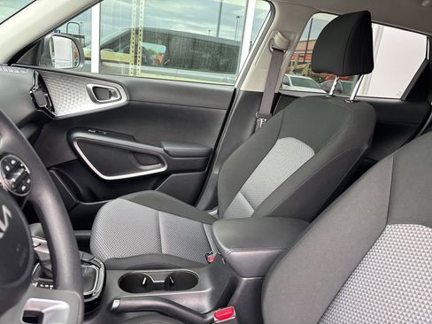 Certified 2023 Kia Soul S FWD image 15