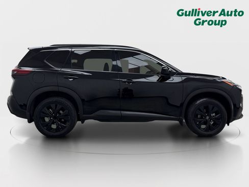Used 2023 Nissan Rogue SV w/ SV Premium B Package FWD image 10