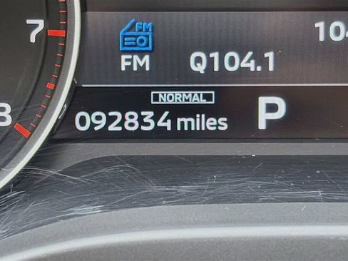Used 2022 Mitsubishi Outlander ES FWD image 12