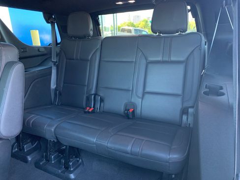 Used 2022 Chevrolet Tahoe RST w/ Luxury Package image 18