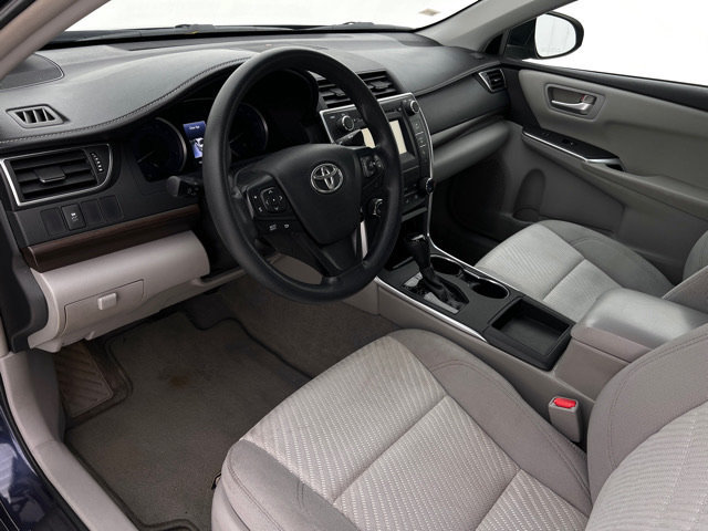 Used 2016 Toyota Camry LE FWD image 12