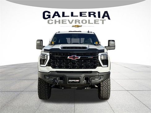 Certified 2025 Chevrolet Silverado 2500 ZR2 w/ ZR2 Bison Edition image 3
