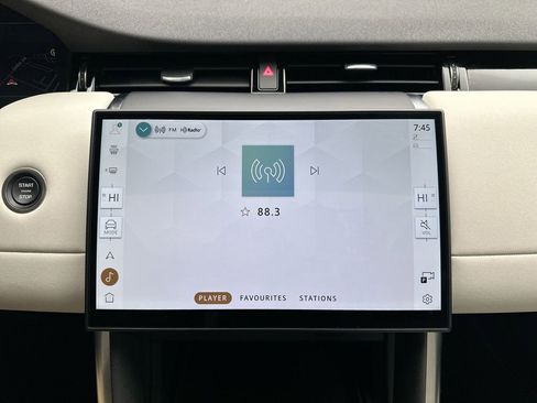 Used 2024 Land Rover Discovery Sport S image 15