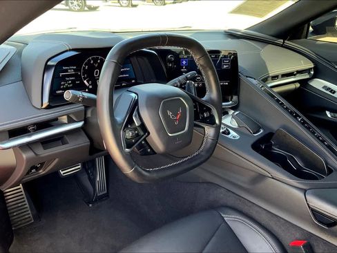 Used 2020 Chevrolet Corvette Stingray Coupe w/ 1LT image 15