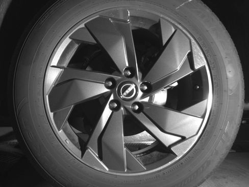 Used 2025 Nissan Rogue SV image 14