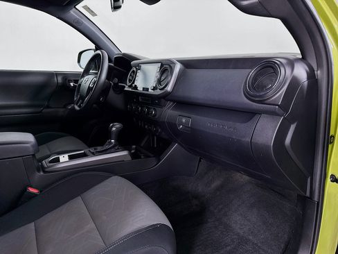 Certified 2023 Toyota Tacoma TRD Sport AWD/4WD image 28