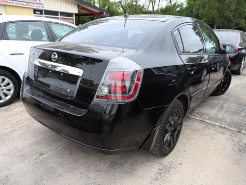 Used 2010 Nissan Sentra 2.0 S FWD image 5
