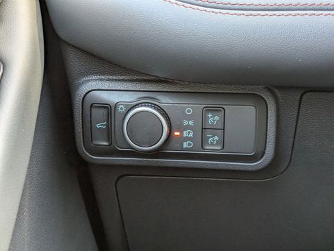 Used 2025 Ford Explorer Active image 30