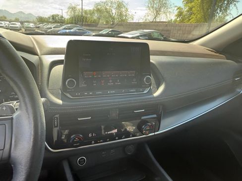Certified 2022 Nissan Rogue SV w/ SV Premium Package FWD image 20