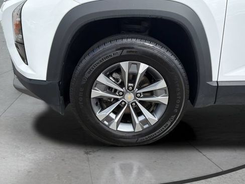 Certified 2026 Chevrolet Equinox LT FWD image 29