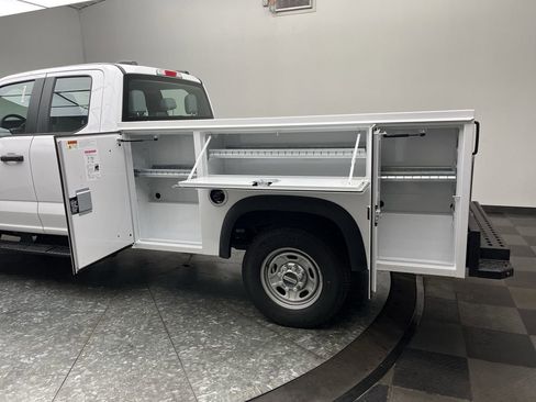 New 2026 Ford F250 XL w/ XL Chrome Package image 3