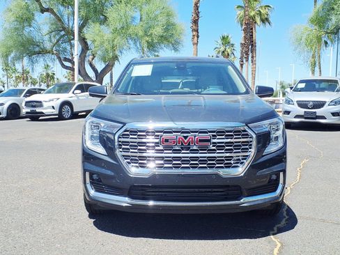 Used 2022 GMC Terrain Denali w/ Denali Premium Package AWD/4WD image 2
