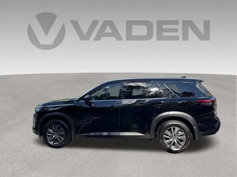 Used 2026 Nissan Pathfinder S FWD image 21