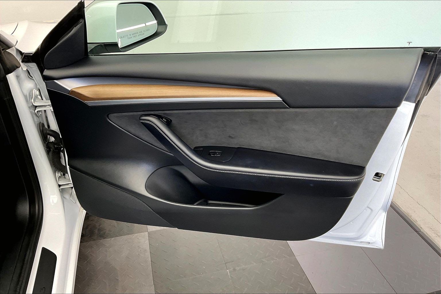 Used 2022 Tesla Model 3 Long Range AWD/4WD image 26