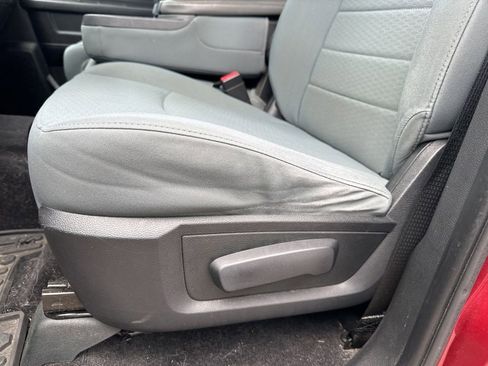 Used 2013 RAM 1500 Express AWD/4WD image 17