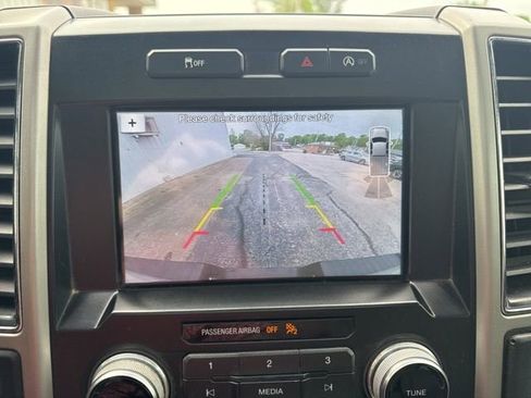 Used 2018 Ford F150 Lariat w/ Equipment Group 502A Luxury AWD/4WD image 25