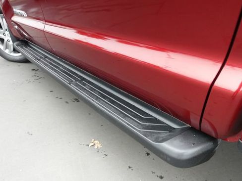 Used 2010 Toyota Tundra Limited image 12